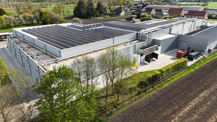 Ammoniak koelinstallatie voor diepvriesruimte bij Van Gils Sweet Creations